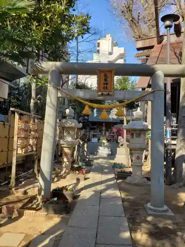 高円寺氷川神社の末社・摂社