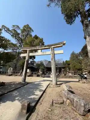 松江神社の{uncategorized: "未分類", other: "その他", undefined: "問題あり", building: "その他建物", grave: "お墓", sacred_gate: "鳥居", guardian: "狛犬", statue: "像", buddha: "仏像", history: "歴史", nature: "自然", garden: "庭園", animal: "動物", pagoda: "塔", temizu: "手水舎", mountain_gate: "山門・神門", sanctuary: "本殿・本堂", subordinate: "末社・摂社", art: "芸術", scenery: "景色", jizo: "地蔵", ema: "絵馬", goshuin: "御朱印", omikuji: "おみくじ", items: "授与品その他", amulet: "お守り", goshuincho: "御朱印帳", eats: "食事", festival: "お祭り", votive_dance: "神楽", shichigosan: "七五三参", wedding: "結婚式", experience: "体験その他", initially: "初詣", around: "周辺", anti_infection: "感染症対策"}