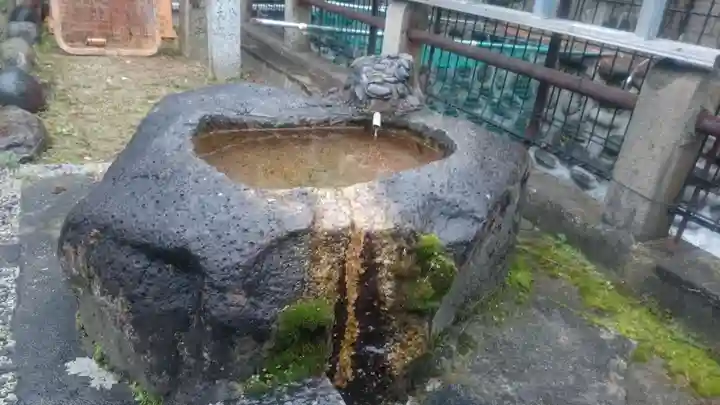 厳島神社の手水舎