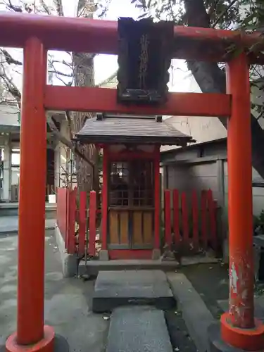 銀杏岡八幡神社の末社・摂社