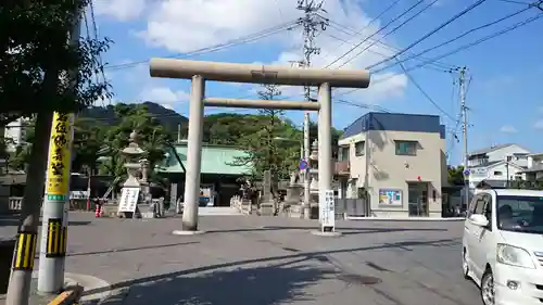 石清尾八幡宮の鳥居