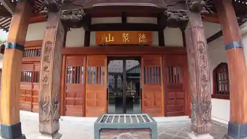 圓珠寺の本殿・本堂