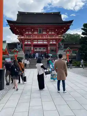 伏見稲荷大社の山門・神門