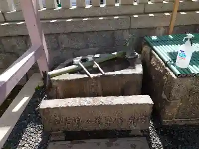 三石神社の手水舎