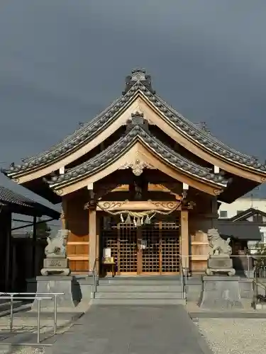 八ツ屋神明社の{uncategorized: "未分類", other: "その他", undefined: "問題あり", building: "その他建物", grave: "お墓", sacred_gate: "鳥居", guardian: "狛犬", statue: "像", buddha: "仏像", history: "歴史", nature: "自然", garden: "庭園", animal: "動物", pagoda: "塔", temizu: "手水舎", mountain_gate: "山門・神門", sanctuary: "本殿・本堂", subordinate: "末社・摂社", art: "芸術", scenery: "景色", jizo: "地蔵", ema: "絵馬", goshuin: "御朱印", omikuji: "おみくじ", items: "授与品その他", amulet: "お守り", goshuincho: "御朱印帳", eats: "食事", festival: "お祭り", votive_dance: "神楽", shichigosan: "七五三参", wedding: "結婚式", experience: "体験その他", initially: "初詣", around: "周辺", anti_infection: "感染症対策"}