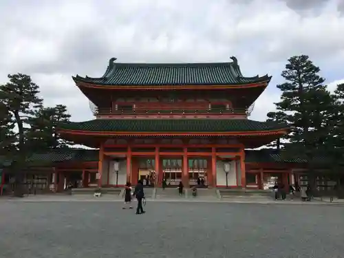 平安神宮の山門