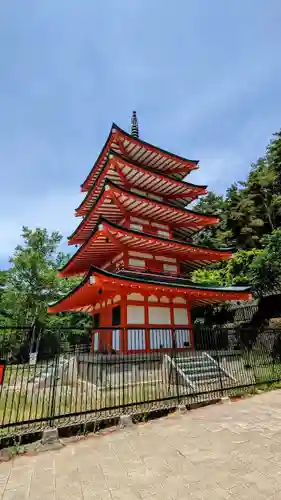 新倉富士浅間神社の塔