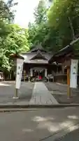 新倉富士浅間神社の本殿・本堂