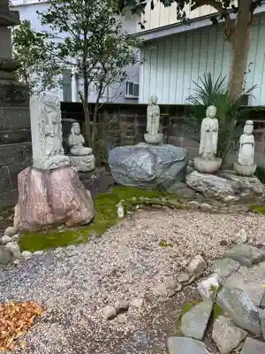 新光寺の地蔵
