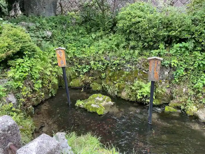 醒井延命地蔵尊(滋賀県)