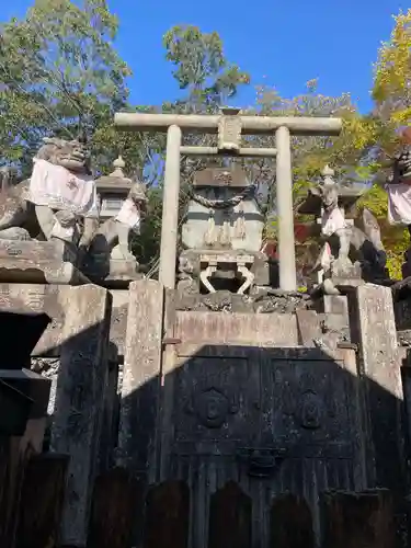 伏見稲荷大社二ノ峰（中之社神蹟・青木大神）(京都府)