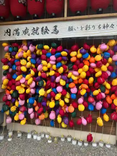 今宮戎神社の{uncategorized: "未分類", other: "その他", undefined: "問題あり", building: "その他建物", grave: "お墓", sacred_gate: "鳥居", guardian: "狛犬", statue: "像", buddha: "仏像", history: "歴史", nature: "自然", garden: "庭園", animal: "動物", pagoda: "塔", temizu: "手水舎", mountain_gate: "山門・神門", sanctuary: "本殿・本堂", subordinate: "末社・摂社", art: "芸術", scenery: "景色", jizo: "地蔵", ema: "絵馬", goshuin: "御朱印", omikuji: "おみくじ", items: "授与品その他", amulet: "お守り", goshuincho: "御朱印帳", eats: "食事", festival: "お祭り", votive_dance: "神楽", shichigosan: "七五三参", wedding: "結婚式", experience: "体験その他", initially: "初詣", around: "周辺", anti_infection: "感染症対策"}