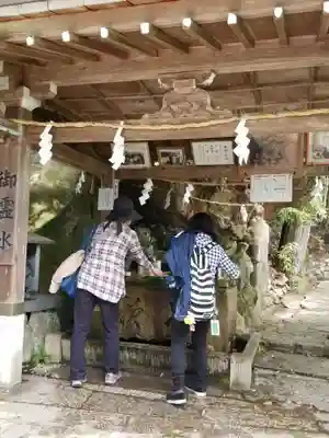 阿賀神社の手水舎