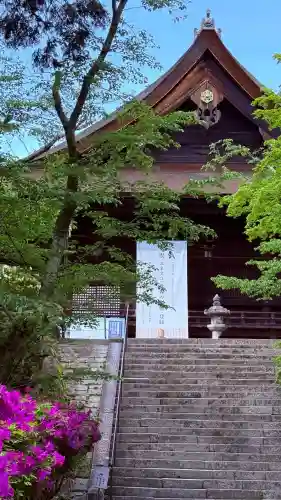 園城寺（三井寺）の{uncategorized: "未分類", other: "その他", undefined: "問題あり", building: "その他建物", grave: "お墓", sacred_gate: "鳥居", guardian: "狛犬", statue: "像", buddha: "仏像", history: "歴史", nature: "自然", garden: "庭園", animal: "動物", pagoda: "塔", temizu: "手水舎", mountain_gate: "山門・神門", sanctuary: "本殿・本堂", subordinate: "末社・摂社", art: "芸術", scenery: "景色", jizo: "地蔵", ema: "絵馬", goshuin: "御朱印", omikuji: "おみくじ", items: "授与品その他", amulet: "お守り", goshuincho: "御朱印帳", eats: "食事", festival: "お祭り", votive_dance: "神楽", shichigosan: "七五三参", wedding: "結婚式", experience: "体験その他", initially: "初詣", around: "周辺", anti_infection: "感染症対策"}