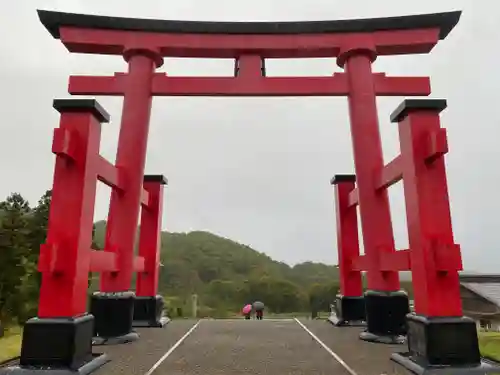 湯殿山神社（出羽三山神社）の鳥居