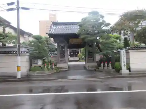 金勝寺の山門・神門