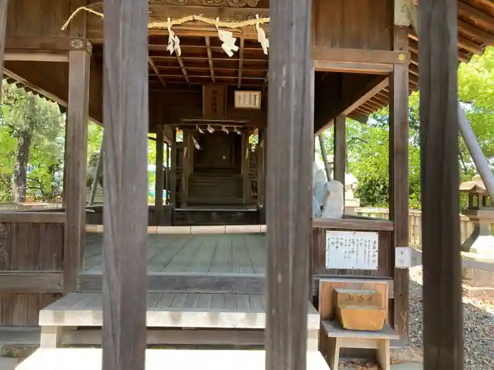 本莊神社の本殿・本堂