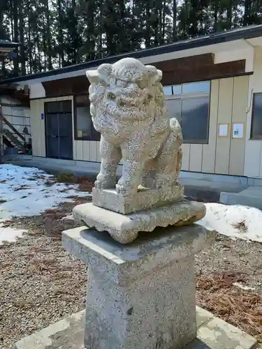 新掘八幡宮の狛犬