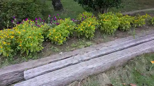 大泉町延命地蔵堂の庭園