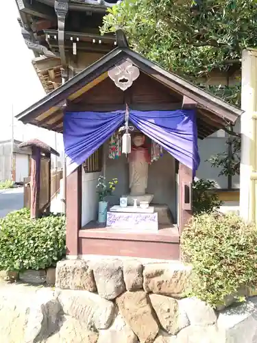 祠（地蔵）の地蔵