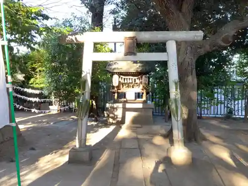 上高田氷川神社の末社・摂社