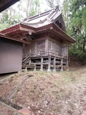 摺沢八幡神社の本殿・本堂