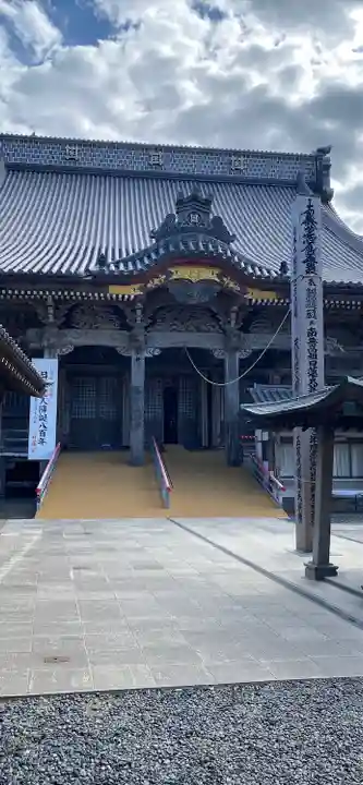誕生寺の本殿・本堂