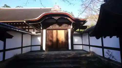 龍安寺の山門