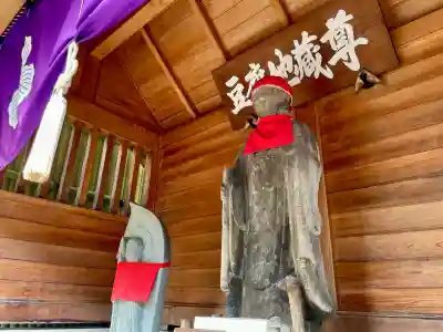 東福院の{uncategorized: "未分類", other: "その他", undefined: "問題あり", building: "その他建物", grave: "お墓", sacred_gate: "鳥居", guardian: "狛犬", statue: "像", buddha: "仏像", history: "歴史", nature: "自然", garden: "庭園", animal: "動物", pagoda: "塔", temizu: "手水舎", mountain_gate: "山門・神門", sanctuary: "本殿・本堂", subordinate: "末社・摂社", art: "芸術", scenery: "景色", jizo: "地蔵", ema: "絵馬", goshuin: "御朱印", omikuji: "おみくじ", items: "授与品その他", amulet: "お守り", goshuincho: "御朱印帳", eats: "食事", festival: "お祭り", votive_dance: "神楽", shichigosan: "七五三参", wedding: "結婚式", experience: "体験その他", initially: "初詣", around: "周辺", anti_infection: "感染症対策"}