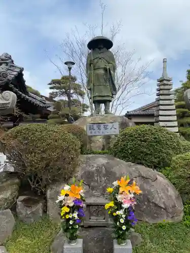 稱名寺の像