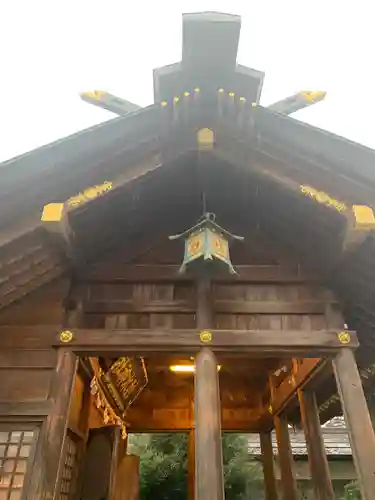 射水神社の本殿