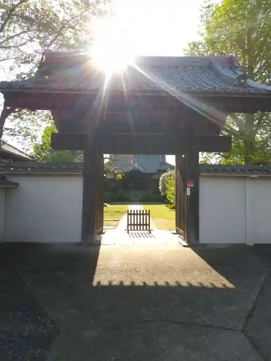 正覚院の山門・神門