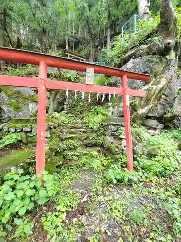 稲荷社 天神社 山神社の鳥居