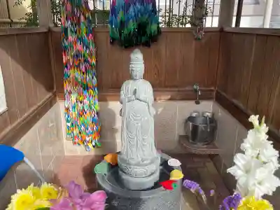 宗長寺の{uncategorized: "未分類", other: "その他", undefined: "問題あり", building: "その他建物", grave: "お墓", sacred_gate: "鳥居", guardian: "狛犬", statue: "像", buddha: "仏像", history: "歴史", nature: "自然", garden: "庭園", animal: "動物", pagoda: "塔", temizu: "手水舎", mountain_gate: "山門・神門", sanctuary: "本殿・本堂", subordinate: "末社・摂社", art: "芸術", scenery: "景色", jizo: "地蔵", ema: "絵馬", goshuin: "御朱印", omikuji: "おみくじ", items: "授与品その他", amulet: "お守り", goshuincho: "御朱印帳", eats: "食事", festival: "お祭り", votive_dance: "神楽", shichigosan: "七五三参", wedding: "結婚式", experience: "体験その他", initially: "初詣", around: "周辺", anti_infection: "感染症対策"}