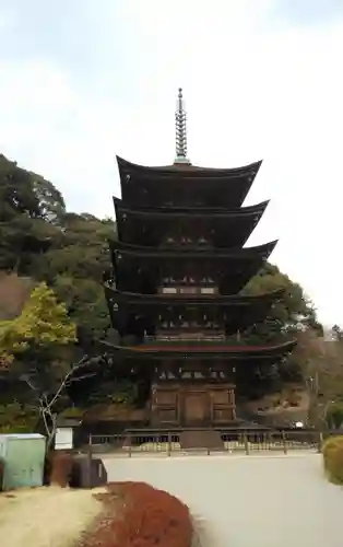 瑠璃光寺の塔