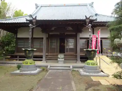 龍雲寺の本殿・本堂