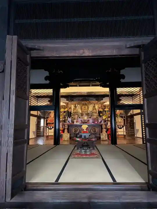 長勝寺の{uncategorized: "未分類", other: "その他", undefined: "問題あり", building: "その他建物", grave: "お墓", sacred_gate: "鳥居", guardian: "狛犬", statue: "像", buddha: "仏像", history: "歴史", nature: "自然", garden: "庭園", animal: "動物", pagoda: "塔", temizu: "手水舎", mountain_gate: "山門・神門", sanctuary: "本殿・本堂", subordinate: "末社・摂社", art: "芸術", scenery: "景色", jizo: "地蔵", ema: "絵馬", goshuin: "御朱印", omikuji: "おみくじ", items: "授与品その他", amulet: "お守り", goshuincho: "御朱印帳", eats: "食事", festival: "お祭り", votive_dance: "神楽", shichigosan: "七五三参", wedding: "結婚式", experience: "体験その他", initially: "初詣", around: "周辺", anti_infection: "感染症対策"}