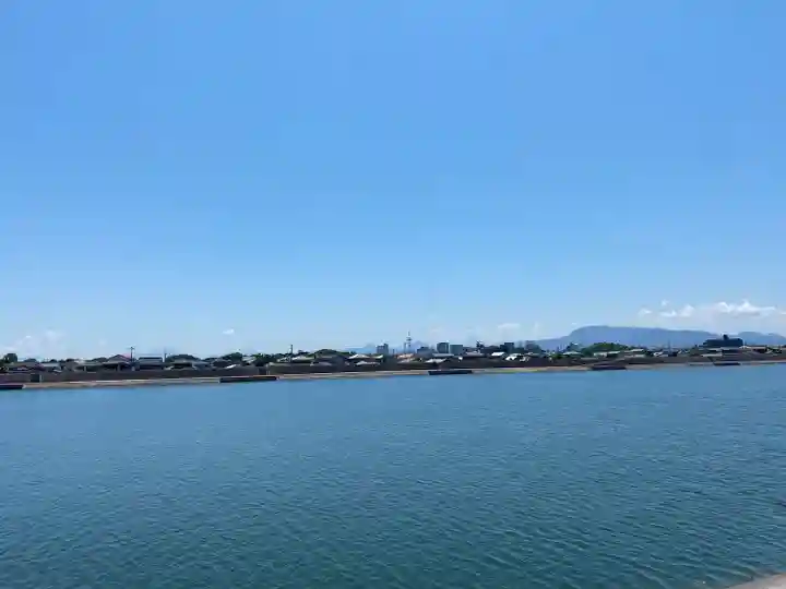 八幡古表神社の景色