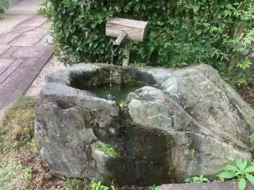 東禅寺の手水舎