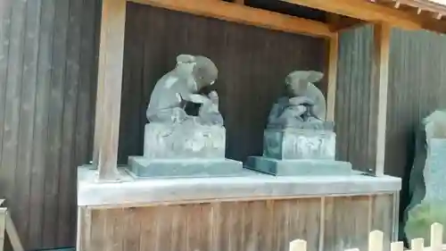 調神社の狛犬