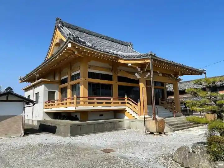 徳善寺の{uncategorized: "未分類", other: "その他", undefined: "問題あり", building: "その他建物", grave: "お墓", sacred_gate: "鳥居", guardian: "狛犬", statue: "像", buddha: "仏像", history: "歴史", nature: "自然", garden: "庭園", animal: "動物", pagoda: "塔", temizu: "手水舎", mountain_gate: "山門・神門", sanctuary: "本殿・本堂", subordinate: "末社・摂社", art: "芸術", scenery: "景色", jizo: "地蔵", ema: "絵馬", goshuin: "御朱印", omikuji: "おみくじ", items: "授与品その他", amulet: "お守り", goshuincho: "御朱印帳", eats: "食事", festival: "お祭り", votive_dance: "神楽", shichigosan: "七五三参", wedding: "結婚式", experience: "体験その他", initially: "初詣", around: "周辺", anti_infection: "感染症対策"}