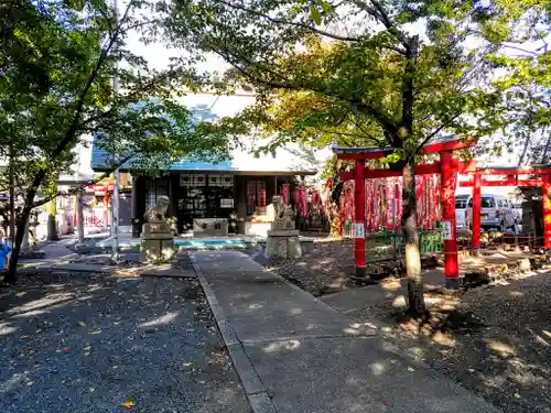 紀左衛門神社の本殿