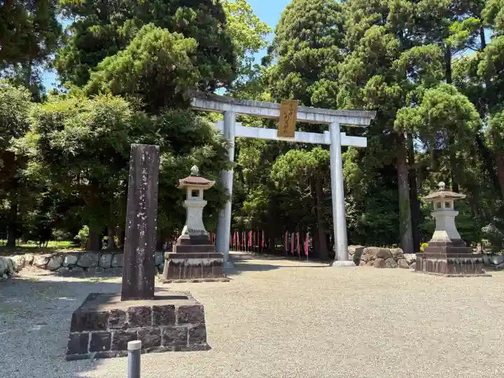 都農神社の{uncategorized: "未分類", other: "その他", undefined: "問題あり", building: "その他建物", grave: "お墓", sacred_gate: "鳥居", guardian: "狛犬", statue: "像", buddha: "仏像", history: "歴史", nature: "自然", garden: "庭園", animal: "動物", pagoda: "塔", temizu: "手水舎", mountain_gate: "山門・神門", sanctuary: "本殿・本堂", subordinate: "末社・摂社", art: "芸術", scenery: "景色", jizo: "地蔵", ema: "絵馬", goshuin: "御朱印", omikuji: "おみくじ", items: "授与品その他", amulet: "お守り", goshuincho: "御朱印帳", eats: "食事", festival: "お祭り", votive_dance: "神楽", shichigosan: "七五三参", wedding: "結婚式", experience: "体験その他", initially: "初詣", around: "周辺", anti_infection: "感染症対策"}