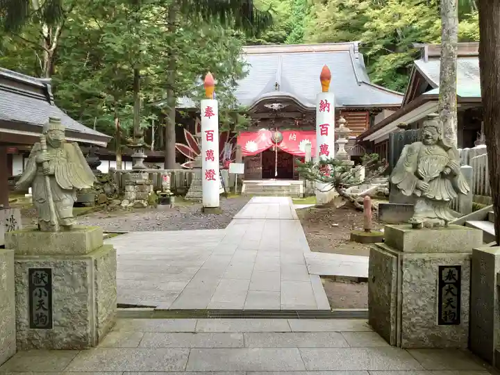 迦葉山龍華院弥勒護国寺(弥勒寺)の像