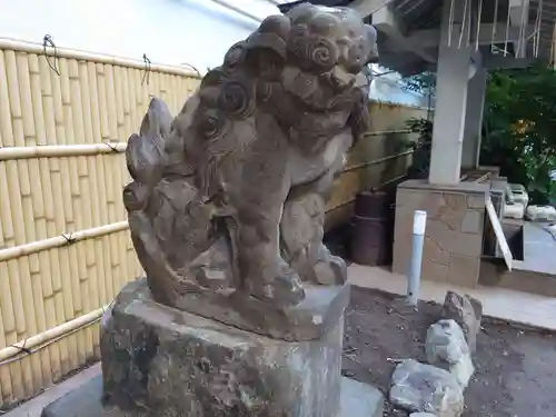 銀杏岡八幡神社の狛犬