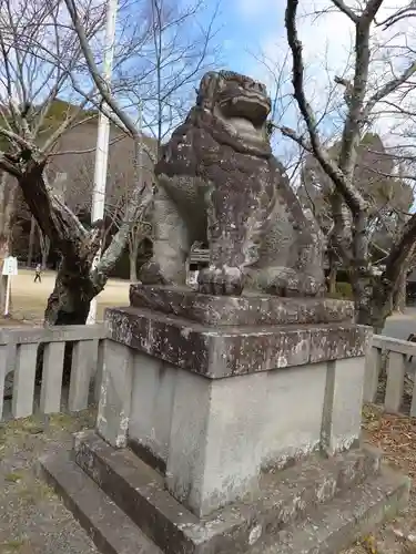 靜岡縣護國神社の狛犬