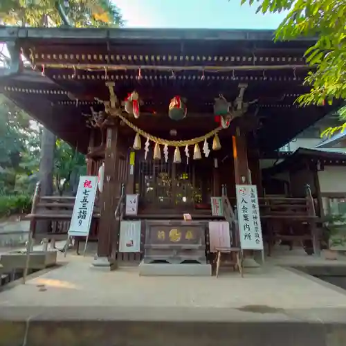 上高田氷川神社の本殿・本堂