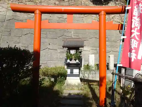 若宮八幡宮の末社・摂社