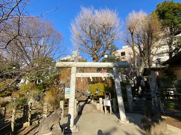 鳩森八幡神社の末社・摂社