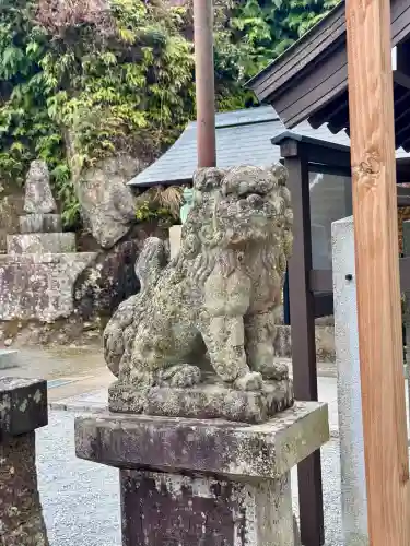 陶山神社の{uncategorized: "未分類", other: "その他", undefined: "問題あり", building: "その他建物", grave: "お墓", sacred_gate: "鳥居", guardian: "狛犬", statue: "像", buddha: "仏像", history: "歴史", nature: "自然", garden: "庭園", animal: "動物", pagoda: "塔", temizu: "手水舎", mountain_gate: "山門・神門", sanctuary: "本殿・本堂", subordinate: "末社・摂社", art: "芸術", scenery: "景色", jizo: "地蔵", ema: "絵馬", goshuin: "御朱印", omikuji: "おみくじ", items: "授与品その他", amulet: "お守り", goshuincho: "御朱印帳", eats: "食事", festival: "お祭り", votive_dance: "神楽", shichigosan: "七五三参", wedding: "結婚式", experience: "体験その他", initially: "初詣", around: "周辺", anti_infection: "感染症対策"}